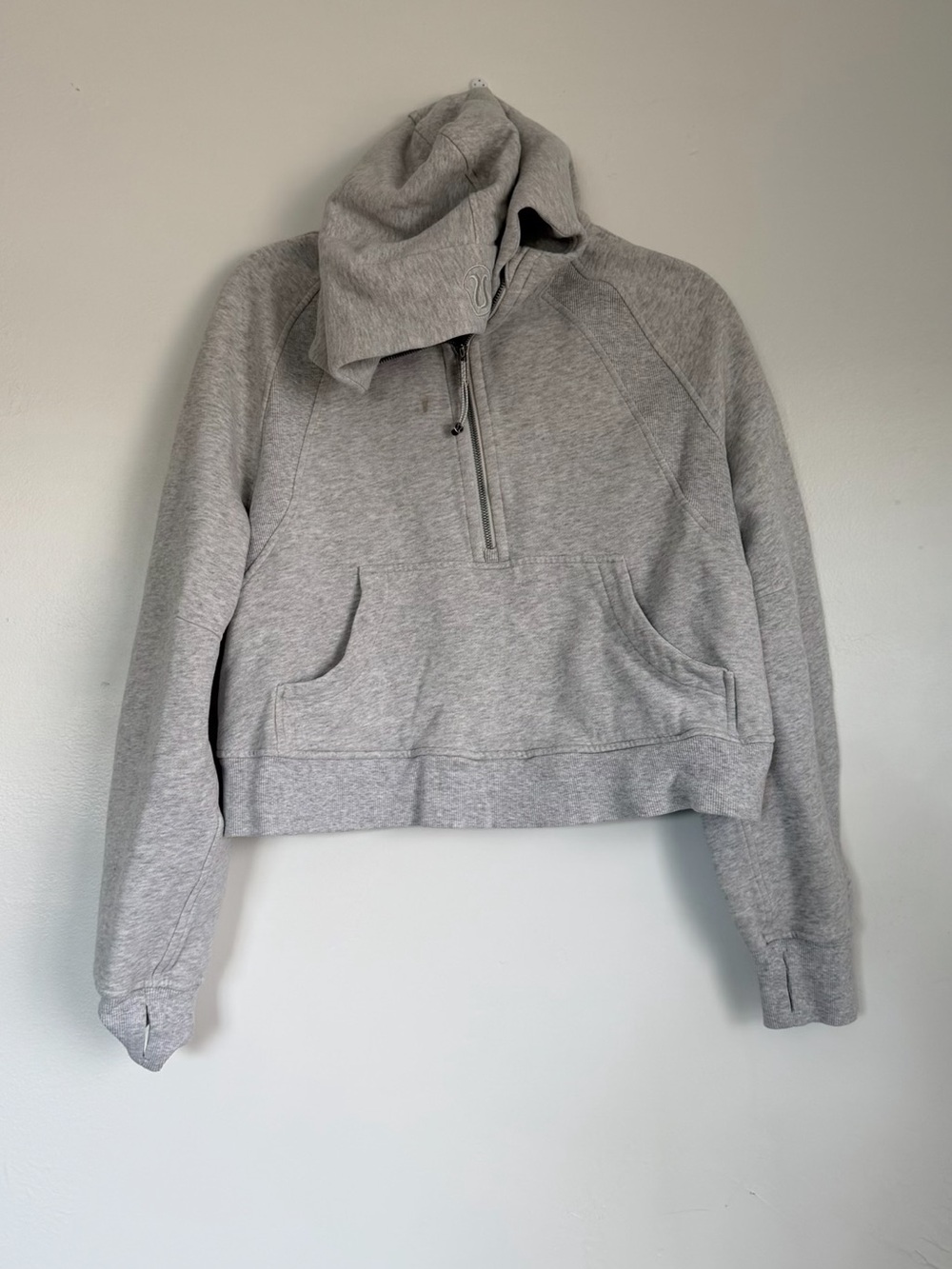 Charcoal Gray Women's Cropped Sweatshirt